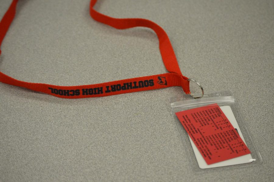 Students are required
to wear lanyards that
correspond with their
graduating class. These
lanyards help administration
and teachers identify
students, and they also allow
for a faster procedure when
students are buying lunches.