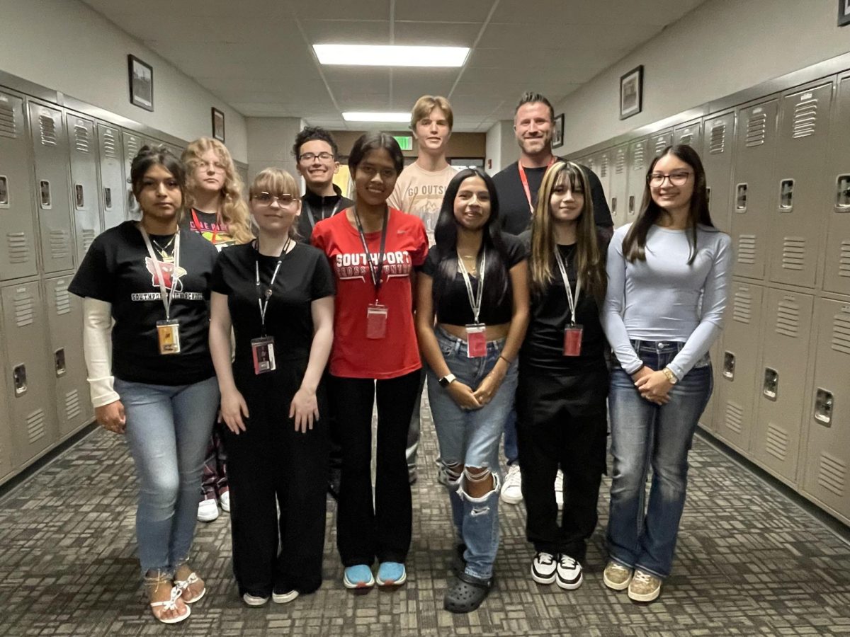 Students from Psychology Club pose together in a group photo on Sep. 9. Photo contributed by Salem Ortega-Morales.